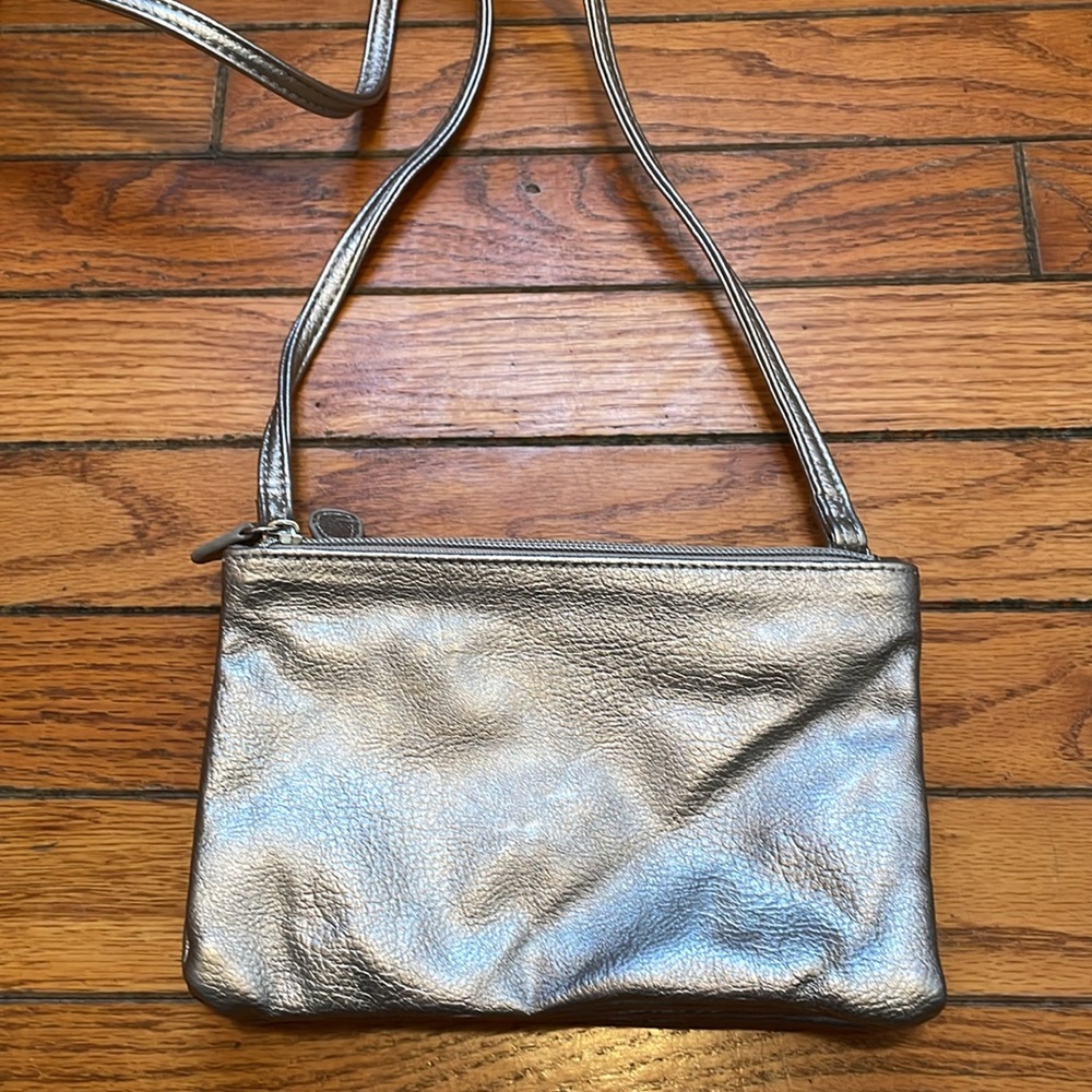 Metallic Silver Crossbody Wristlet Bag - Sleek Women’s Shoulder Purse - Picture 7 of 7